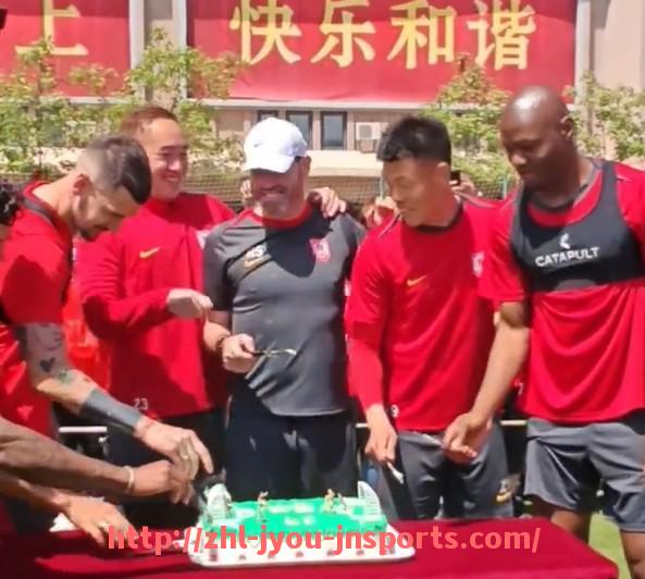 jiuyou九游娱乐-法甲赛季预测分析:球队战力排名与冠军争夺走势