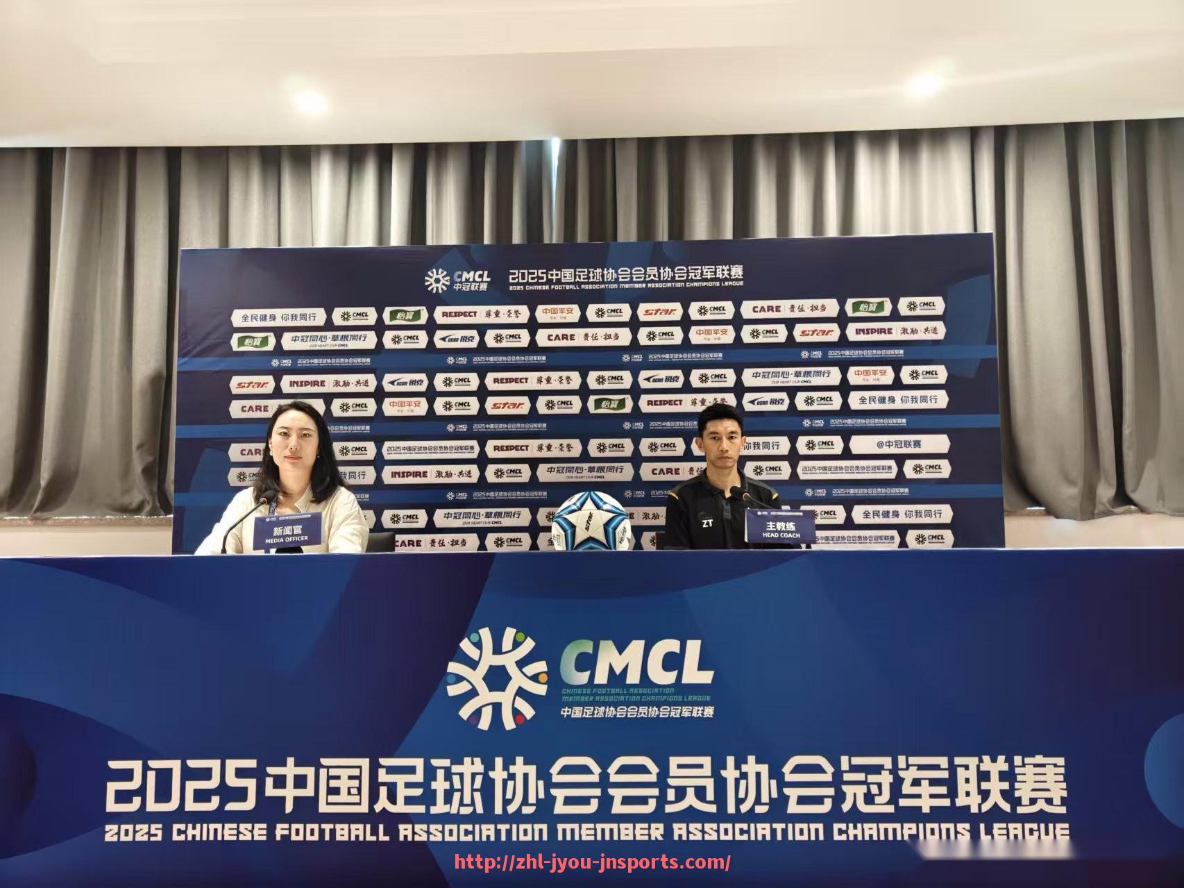 jiuyou九游娱乐-2016年火箭队赛季揭幕战的比赛现场回顾